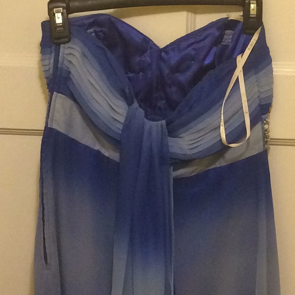 Blue prom dress - Picture 6 of 7